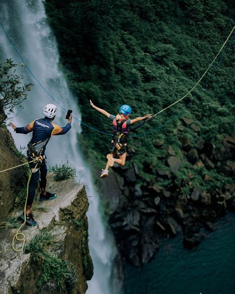 Lakshapana Rope Jump in Sri Lanka